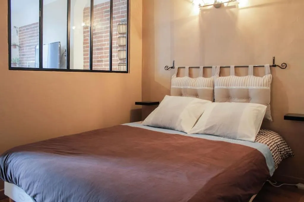Fully Equipped Loft On The Old Port Apartment Marseille France